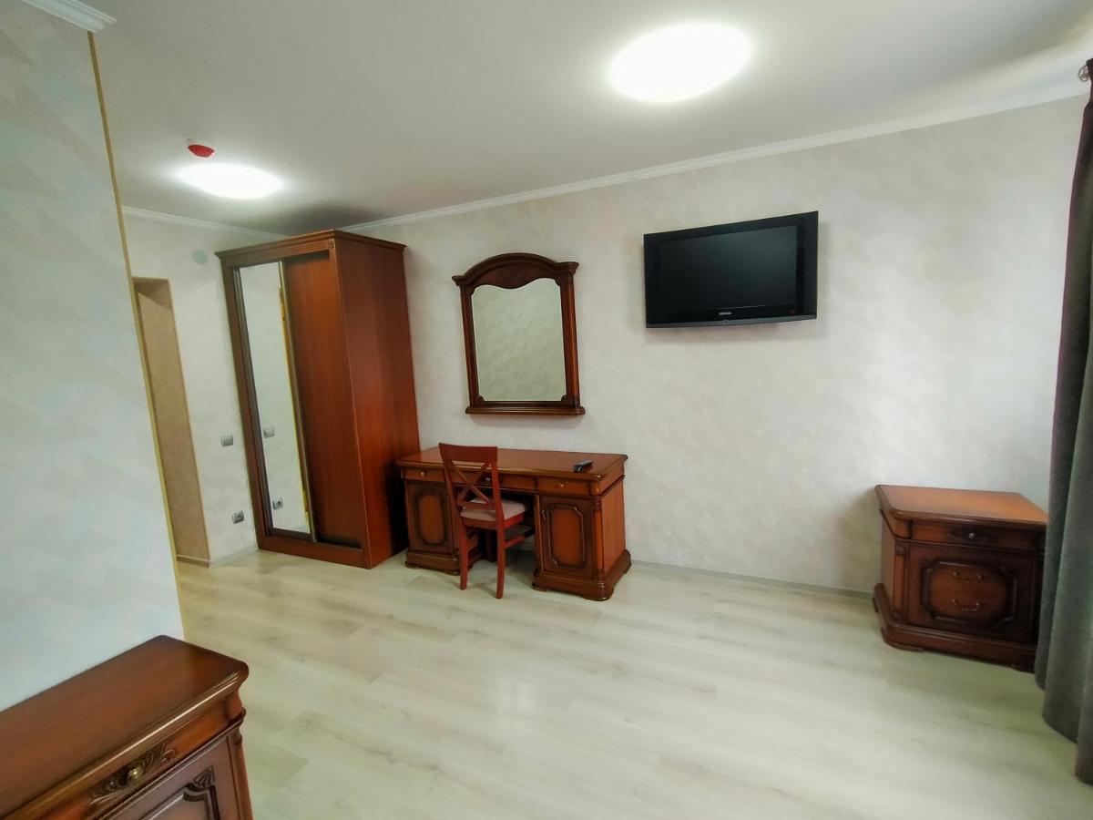 Латориця Hotel Suskovo Exterior foto